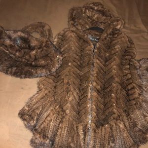 Mink Hooded Poncho Sz Med/Large & Mink Handbag Set